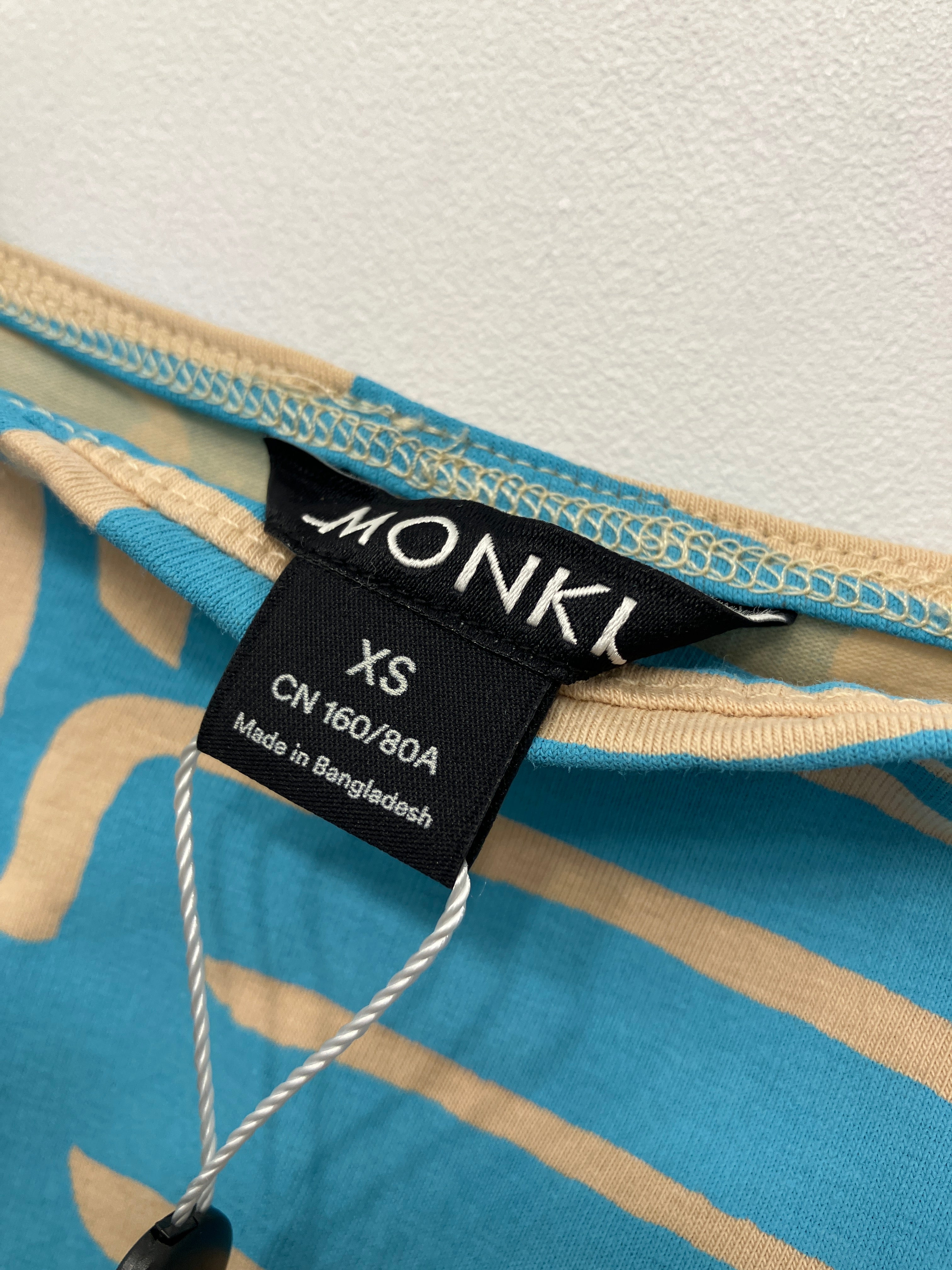 Monki Top